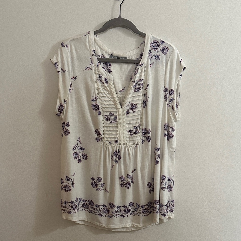 Daniel Rainn Patoka Pleated Split Neck Knit Top
